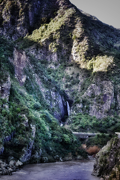 Manawatu Gorge (Photo by Maire Thompson) - Happier Place