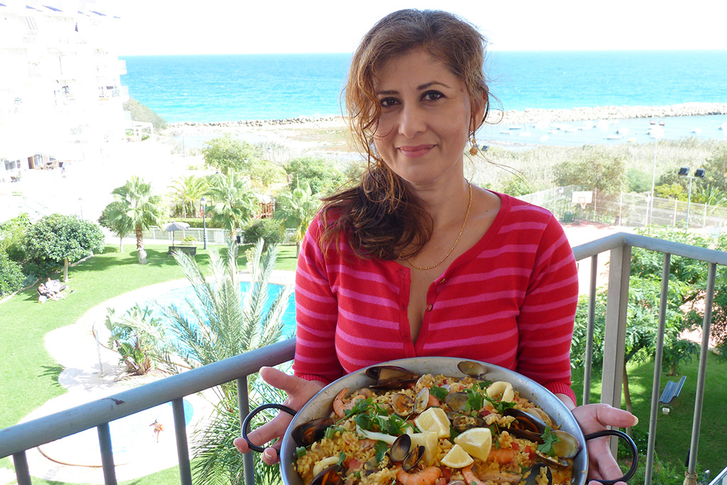 Chef, Cookery Teacher and Food Blogger Azlin Bloor of LinsFood - Happier Place