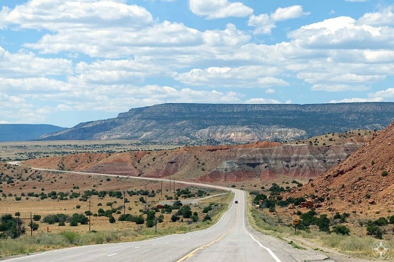 New Mexico road through colorful rocks from Abiquiu to Ghost Ranch