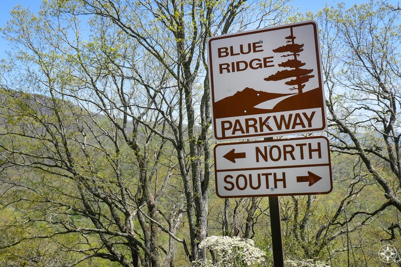 Blue Ridge Parkway, street sign, north, south, arrow, mountain, HappierPlace