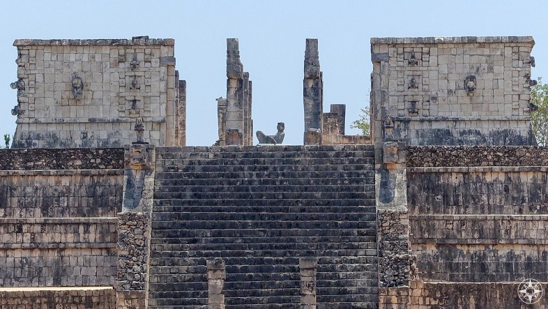 Chac Mool statue Templo de los Guerreros Chichén Itzá, Mexico