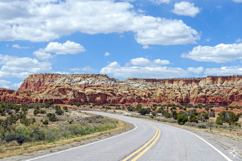 Colorful, natural roadside attractions on the way to Ghost Ranch, New Mexico
