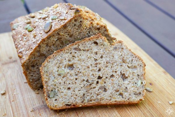 Bake at home Mehrkorn Blitzbrot, easy, super fast delicious, multi-grain, multi-seed, wholewheat, authentic German bread recipe by Happier Place