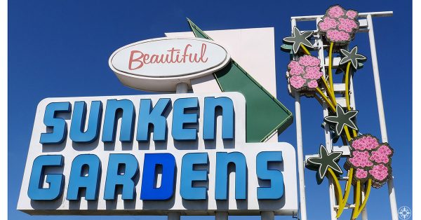 Beautiful Sunken Gardens, St. Petersburg, Florida, oldest roadside attraction sign